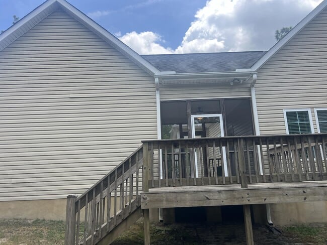 Building Photo - 35 Clearwater Harbor