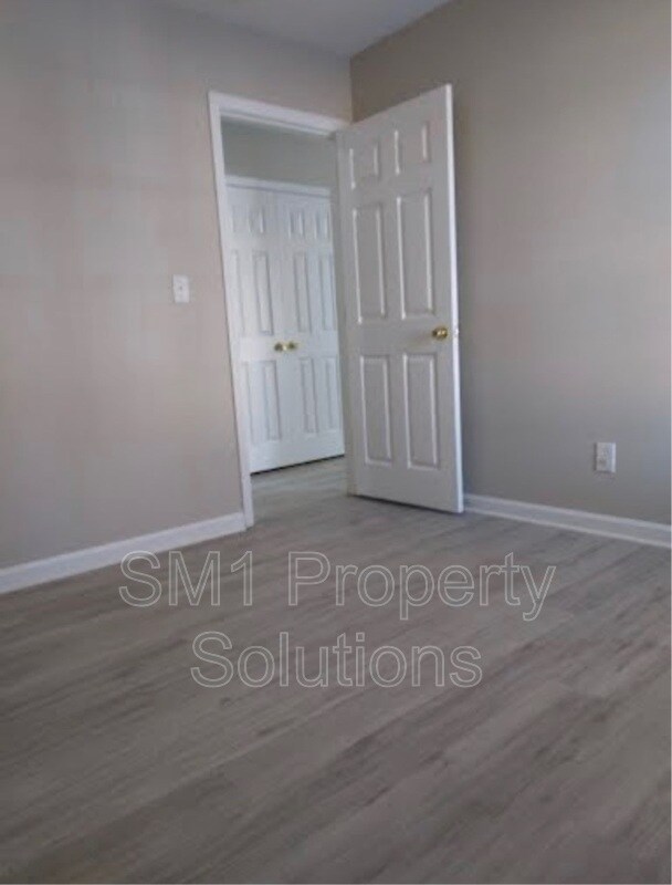 Building Photo - 115 Thomas St