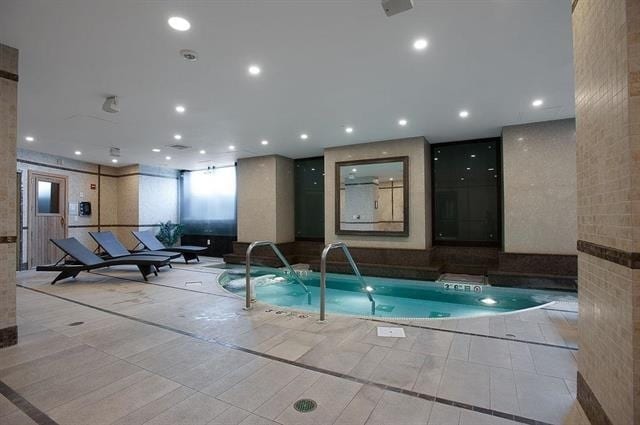 Building Photo - 88 Morgan St