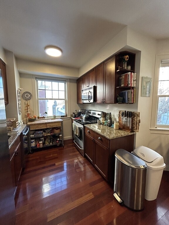 Building Photo - 43 Pitman St