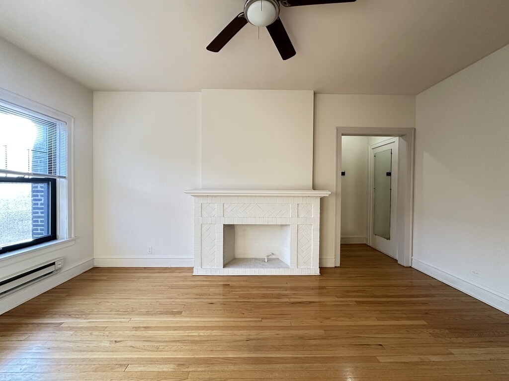 Building Photo - 1326 Oak Ave