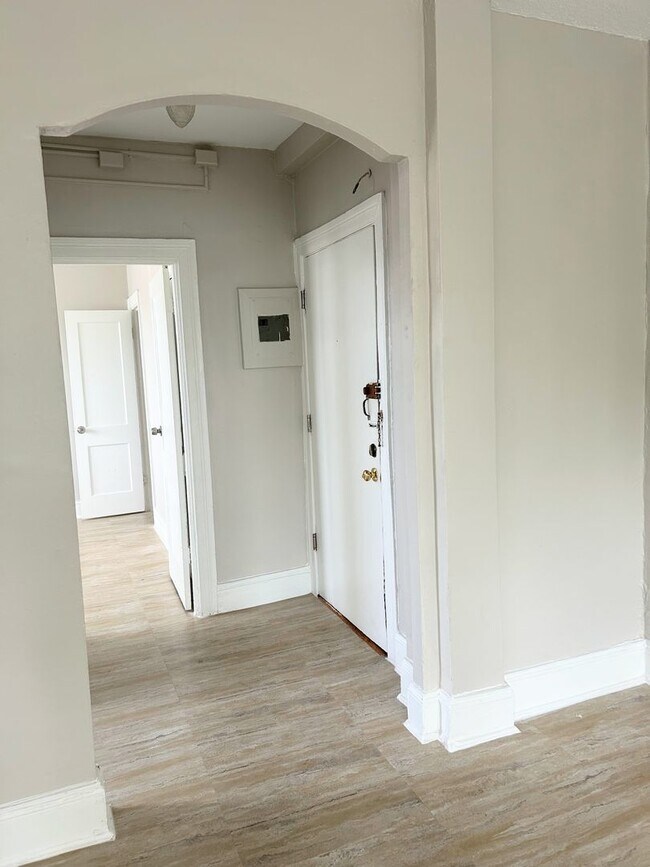 Building Photo - 4425 14th St NW