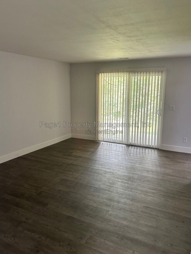 Building Photo - 3807 Sage Dr