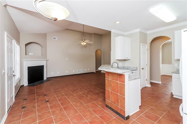 Building Photo - 4445 Greycliff Pointe