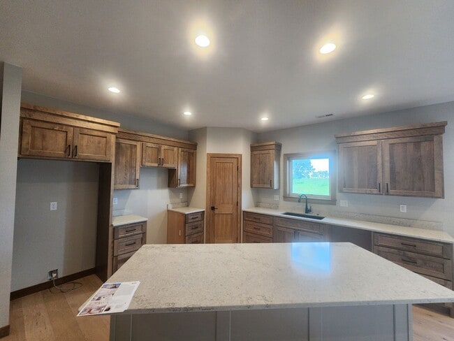 Building Photo - Brand New Ranch Home for Rent - 3 Bed / 2 ...