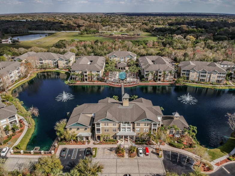 Building Photo - Seasons at Westchase