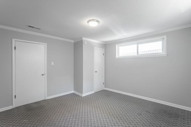 Building Photo - 719 Mcgowan Rd