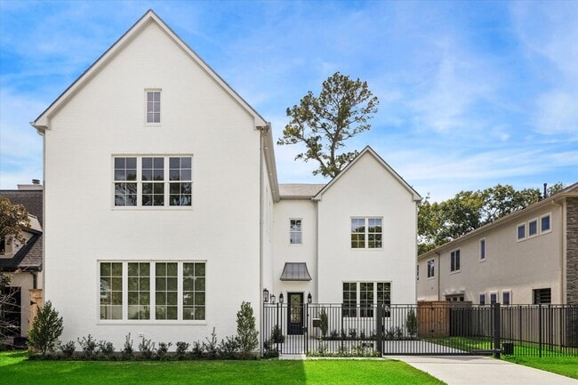 Building Photo - 7203 Tickner St