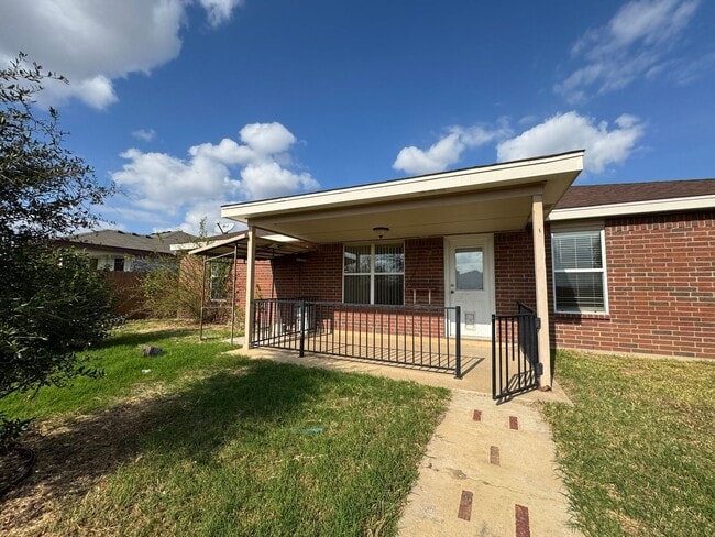 Building Photo - 4602 Hank Dr