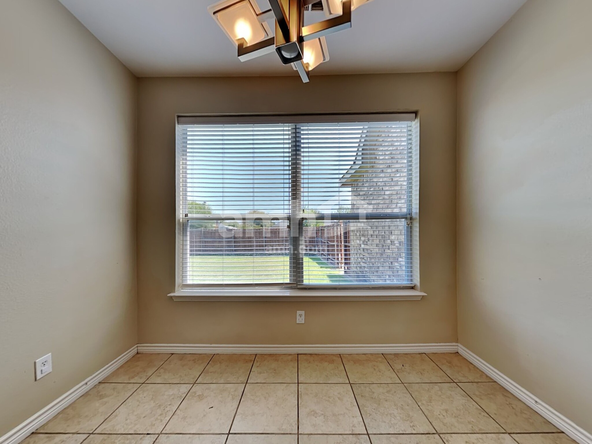 Building Photo - 1506 Holveck Dr