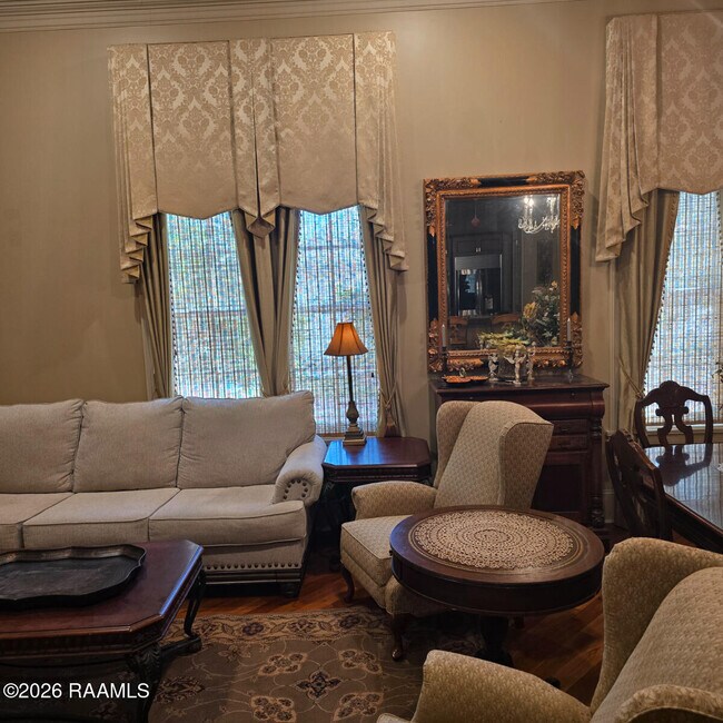 Building Photo - 302 Richland Ave