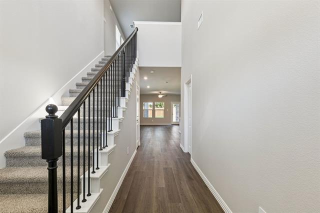 Building Photo - 4018 Sandstone Dr