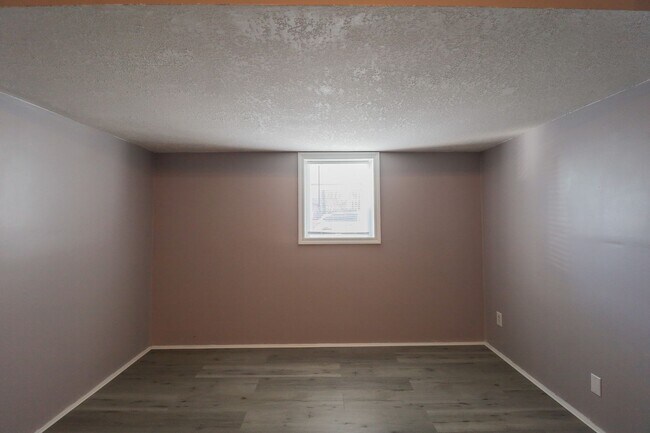 Building Photo - 3 Bed | 1 Bath in North Tulsa!