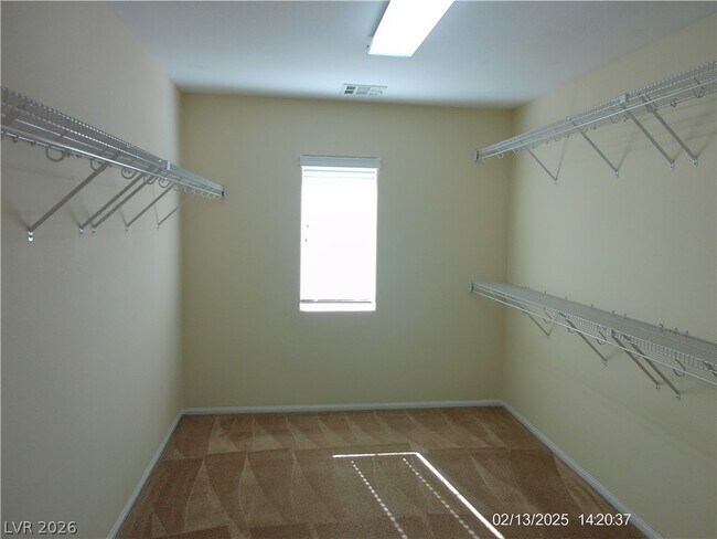 Building Photo - 6644 Pine Siskin Pl