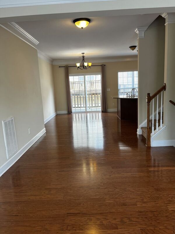Building Photo - 7517 Lords Chapel Dr