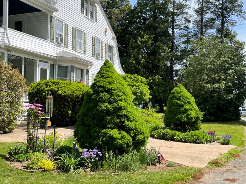 Building Photo - 273 Ocean Ave