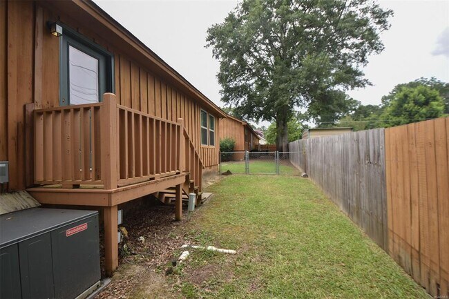 Building Photo - 3840 Browns Rd
