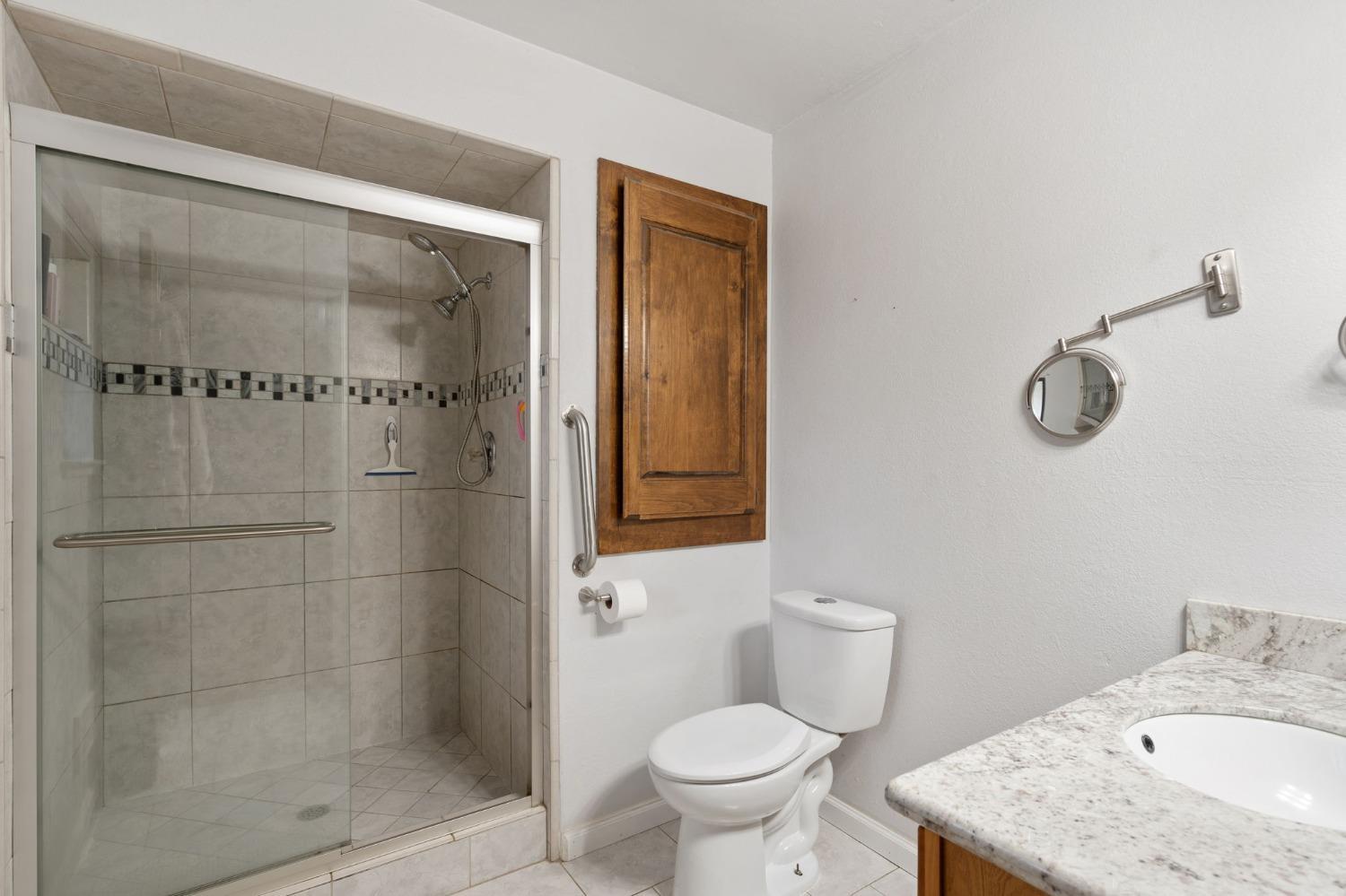 Building Photo - 2752 Douglas Fir Dr