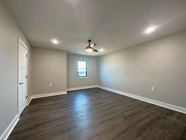 Building Photo - 6 Estes Wy