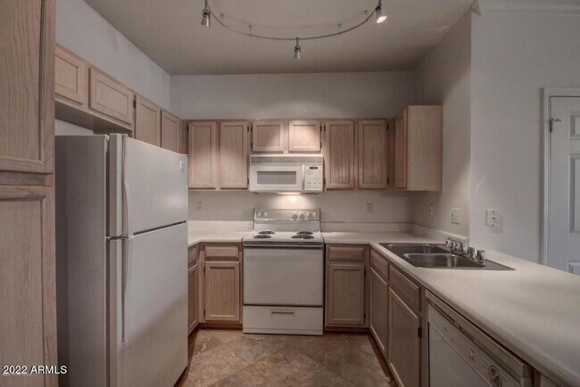 Building Photo - 7009 E Acoma Dr