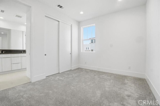 Building Photo - 8 Remy Ln