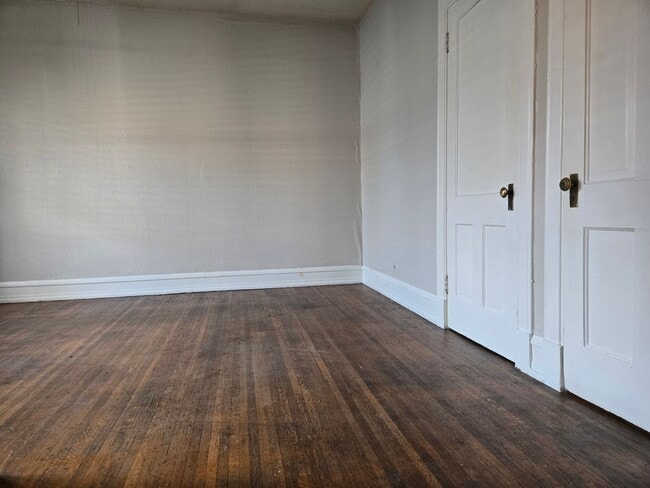 Building Photo - 1 Bed 1 Bath Apartment Cap Hill