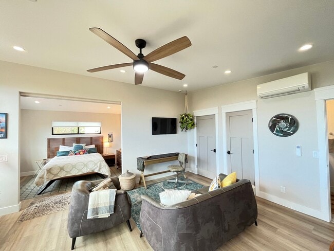 Building Photo - Exceptional Luxury One Bedroom Fully Furnished - Morro Bay w/Views