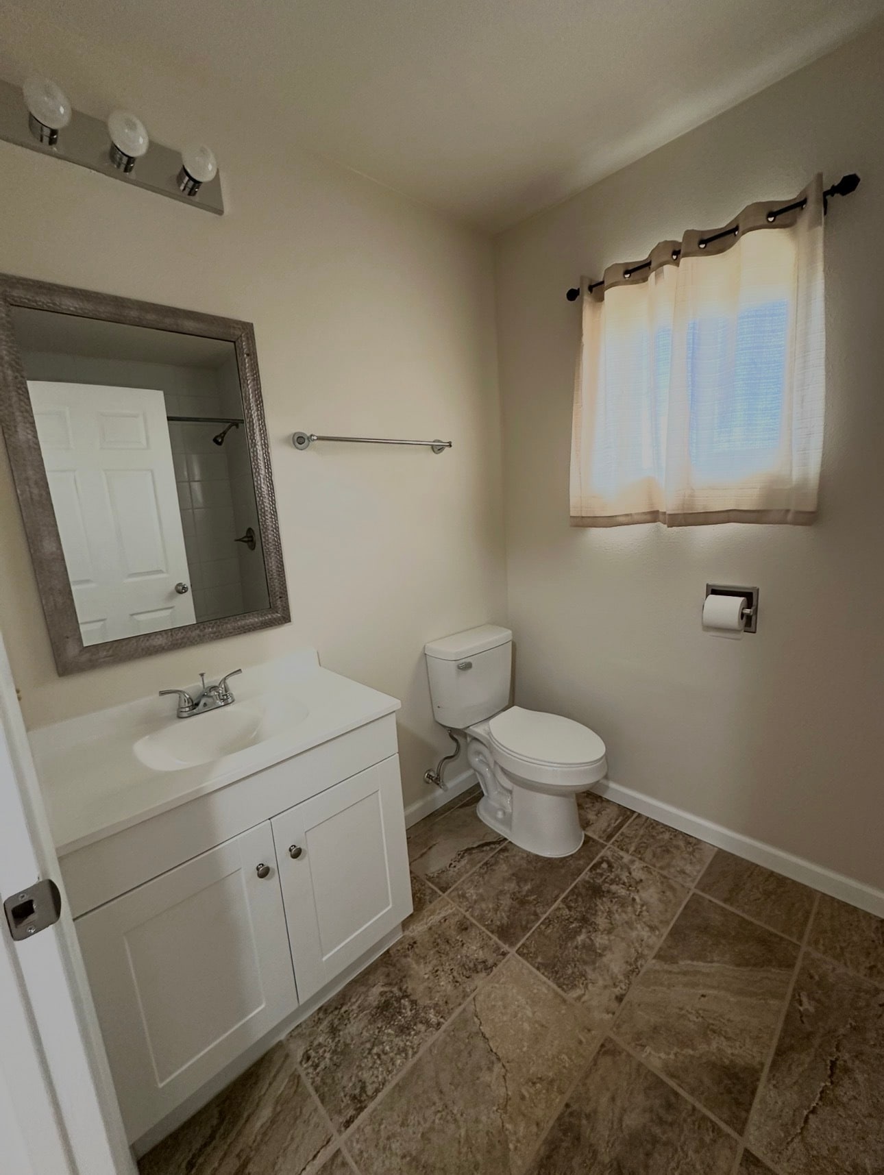 Building Photo - 301 Alamosa