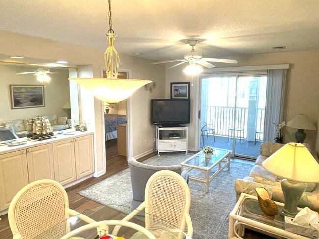 Building Photo - Four-month rental - Furnished Two Bedroom Condo at Eastport on Waterway!