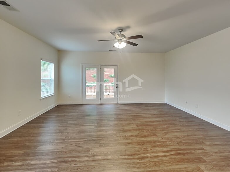 Building Photo - 416 Ward Farm Dr