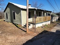 Building Photo - 2 Bedroom 1 Bathroom