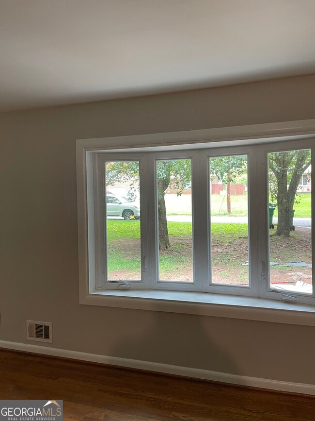 Building Photo - 3616 Santa Fe Trail