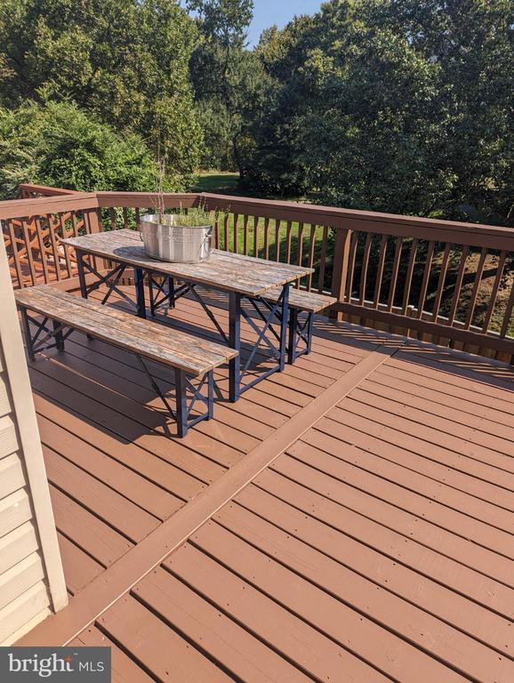 Building Photo - 46582 Broadspear Terrace