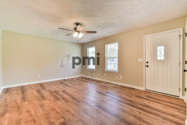 Building Photo - 138 Sunset Oaks Dr