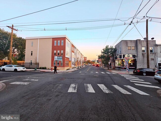 Building Photo - 200 Hamilton Ave