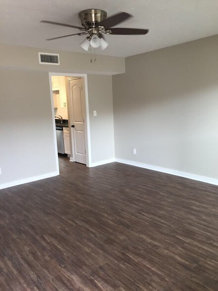 Living Room - 302 S 11th St