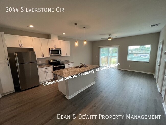 Building Photo - 2044 Silverstone Cir