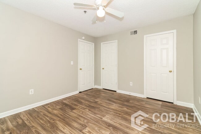 Building Photo - 987 Collier Rd NW