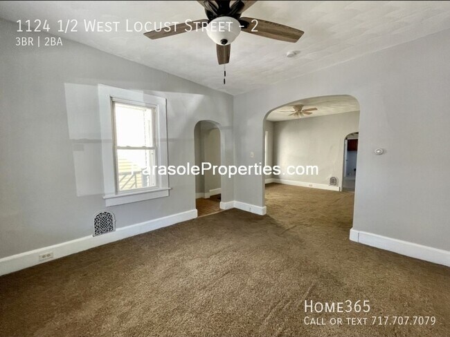 Building Photo - 1124 1/2 West Locust Street-2