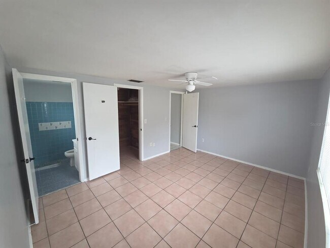 Building Photo - 3619 Springfield Dr