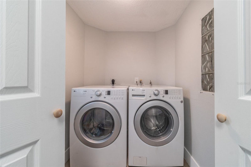 Building Photo - 14003 Ridgedale Way