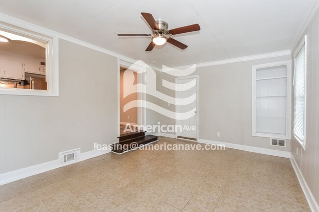 Building Photo - 912 Delta Dr