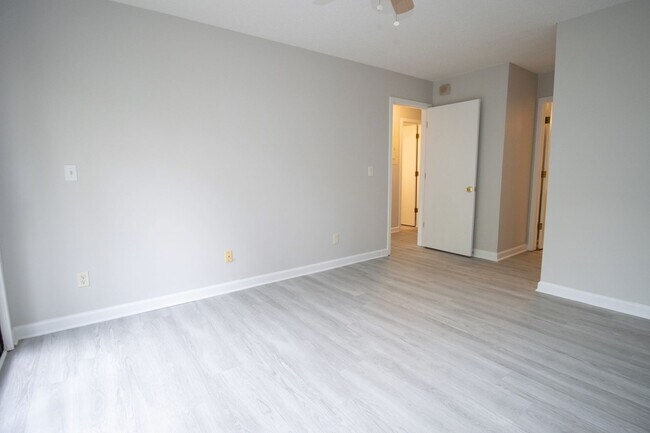 Building Photo - Charming 2-Bedroom, 2-Bath Home in Village...