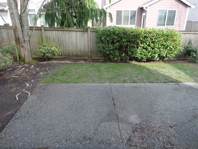 Building Photo - Gorgeous 3 Bedroom Home in Fantastic Bothell Location!