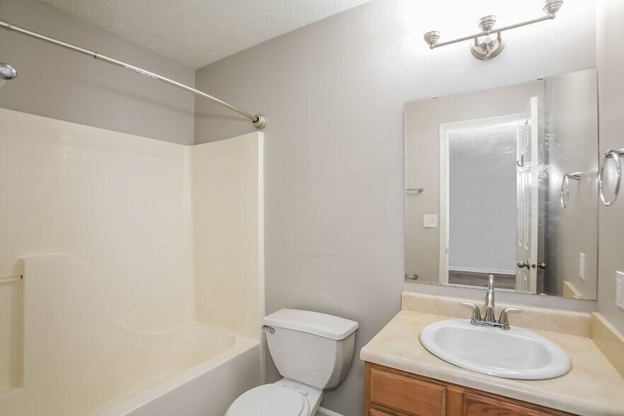 Building Photo - 1193 Sunkiss Ct