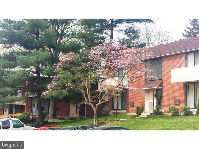 Building Photo - 100 E Glenolden Ave