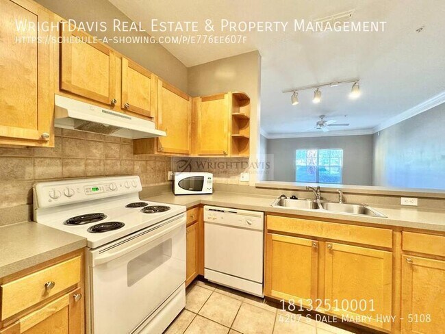 Building Photo - 4207 S Dale Mabry Hwy