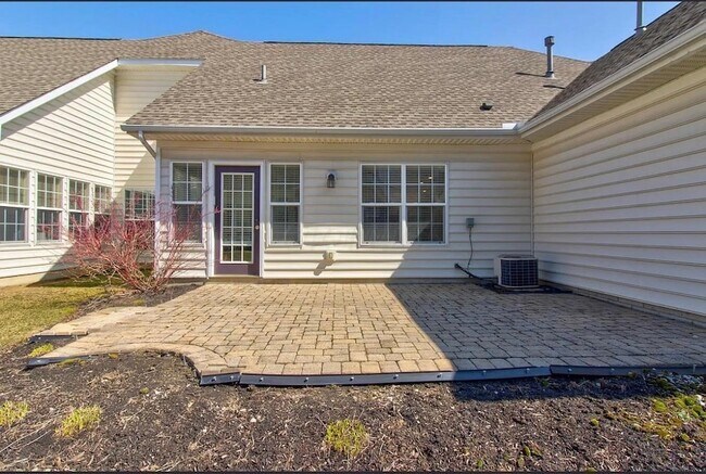 Building Photo - 5172 Vinings Bend