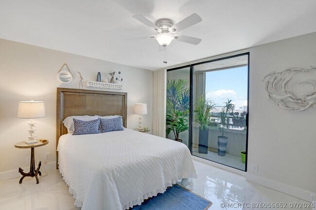 Building Photo - 3560 S Ocean Blvd