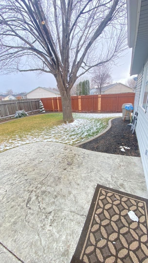 Building Photo - Super Cute Home!